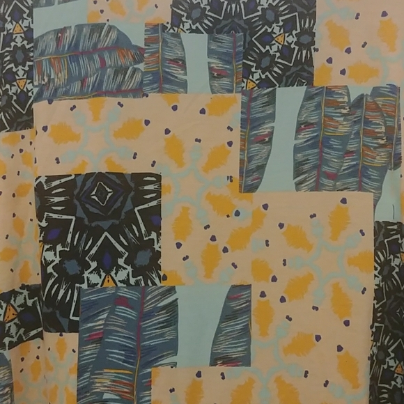 LulaRoe Patterned Blocked Perfect T Top - Picture 8 of 12